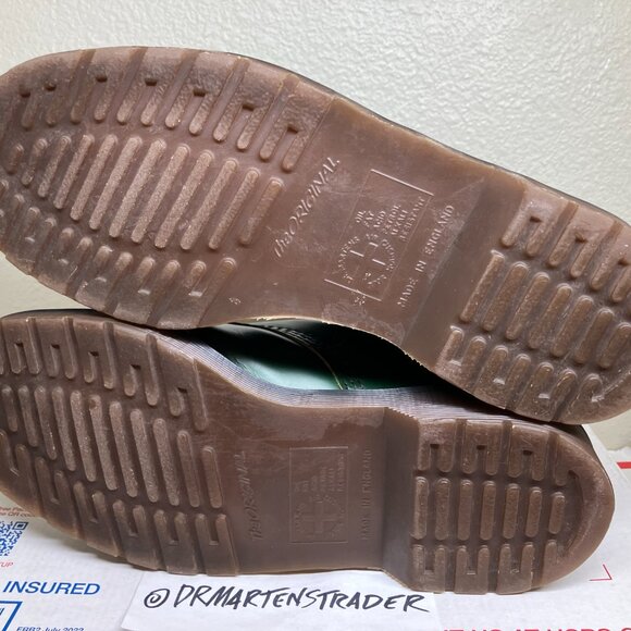 90's Vintage WMNS Size US 8 England Green Dr. Martens MIE boots 8-eye 1460 shoes - Picture 14 of 16